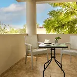 Sofi Bed and Breakfast 3*