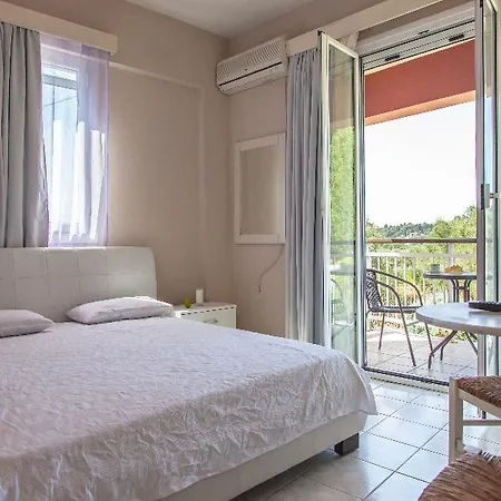 Sofi Bed and Breakfast 3*